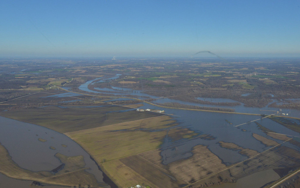 Flooding from New Madrid, Missouri to Chester, Illinois on January 1, 2016