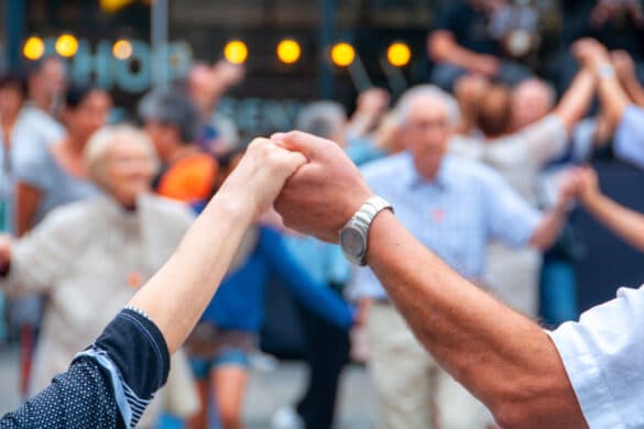 Holocaust Survivors Celebrate Life at the Millennium Center Holocaust Survivors Celebrate Life at the Millennium Center