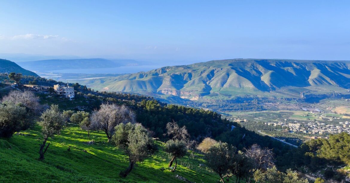 Tov Lehodot L'Adonai (It Is Good to Give Thanks)