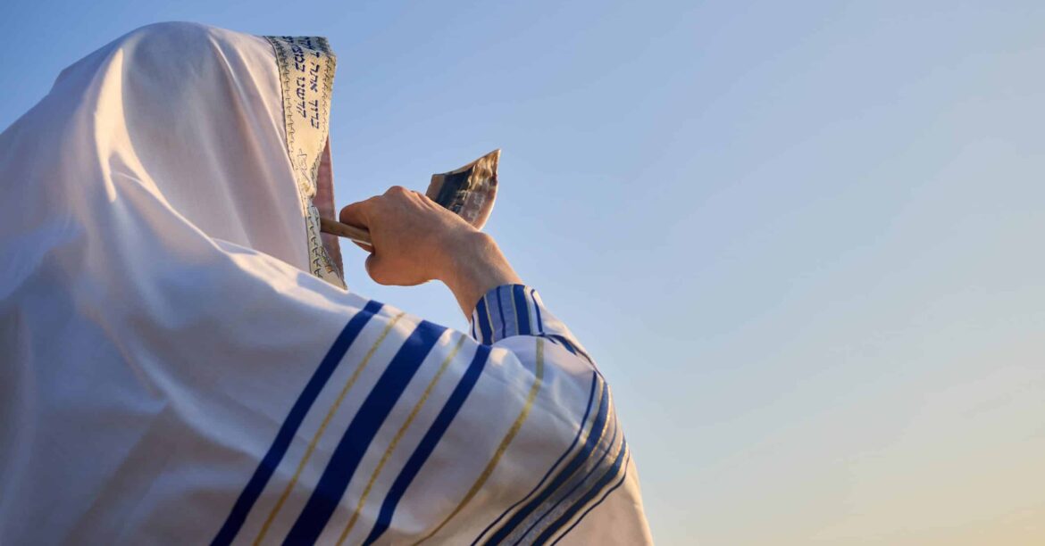 Why So Many Israelis Travel to Uman on Rosh Hashanah