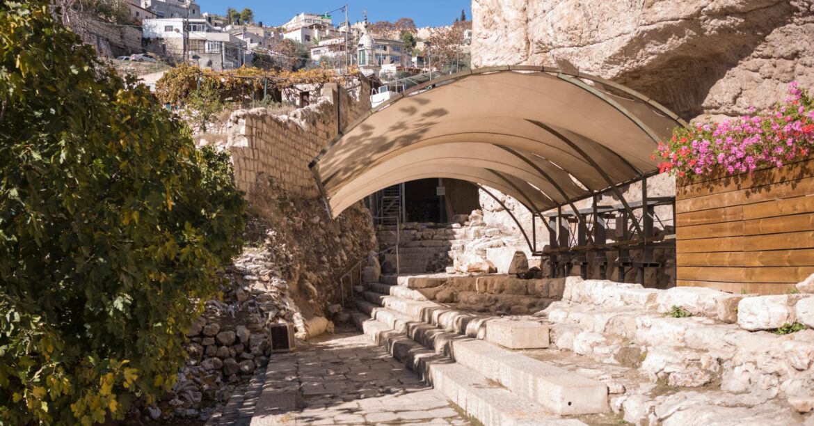 New Find in City of David Alters Pool of Siloam History